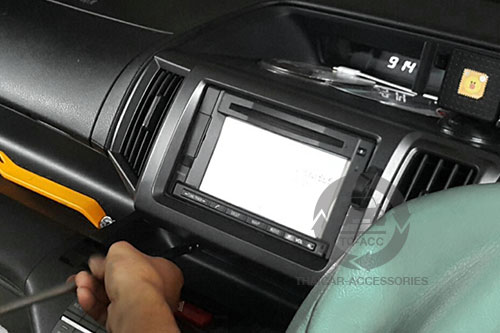 เปลี่ยนวิทยุ HONDA STEPWAGON SPADA